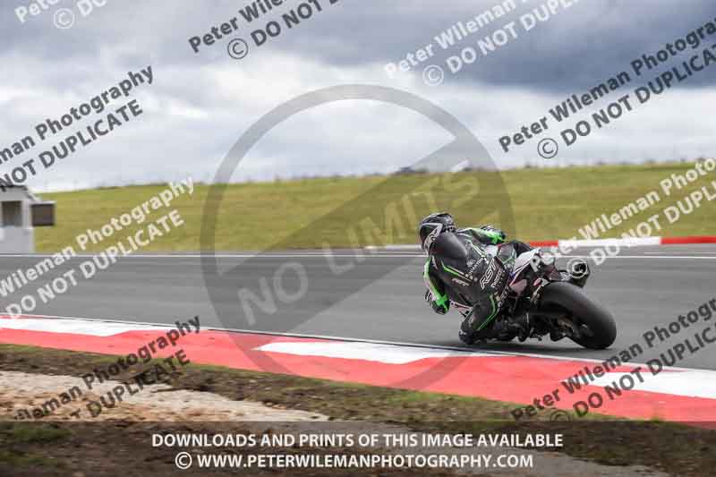 cadwell no limits trackday;cadwell park;cadwell park photographs;cadwell trackday photographs;enduro digital images;event digital images;eventdigitalimages;navarra;no limits trackdays;peter wileman photography;racing digital images;trackday digital images;trackday photos